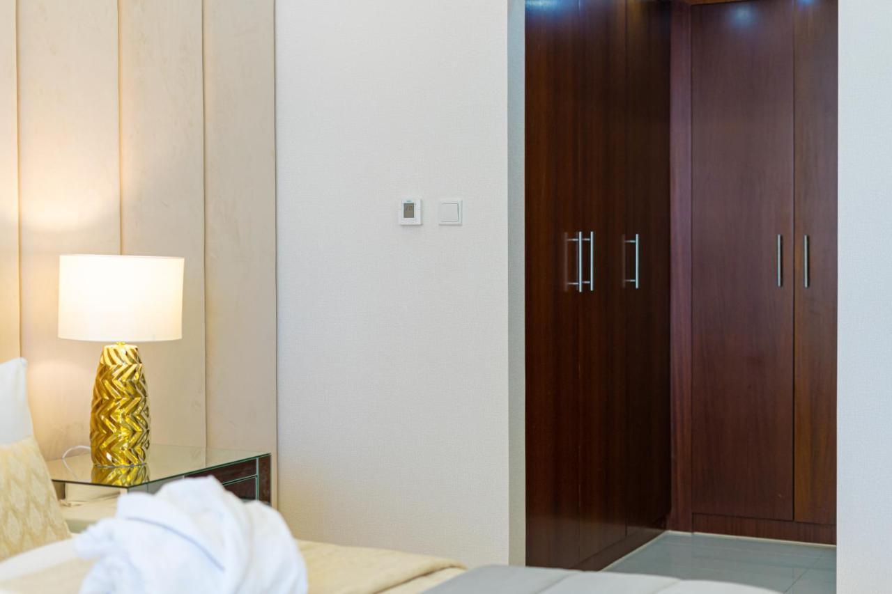 Westminster Standpoint Burj Khalifa Apartamento Dubai Exterior foto